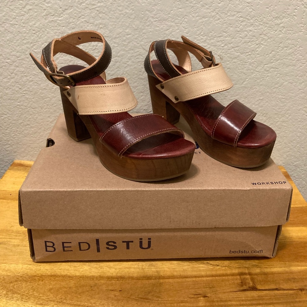Bed Stu Sophie platform